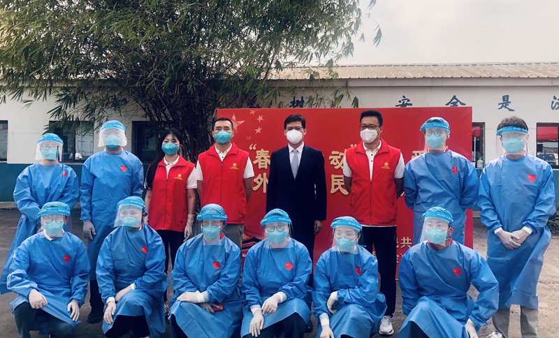 志愿活动留影(1).jpg