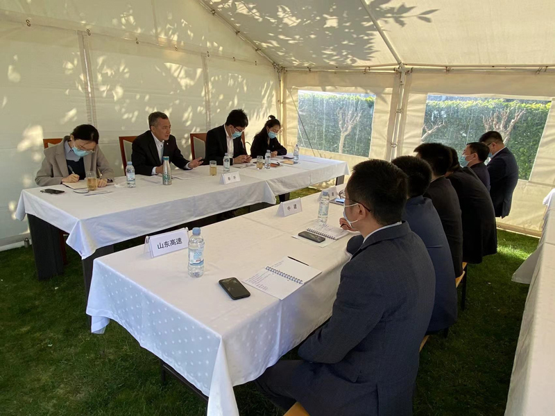 座谈会4.jpg
